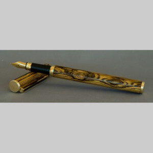 Fountain pen in Bocote
